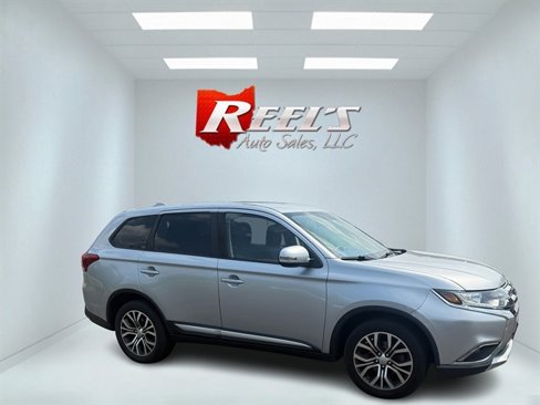 Used 2017 Mitsubishi Outlander SE image 13