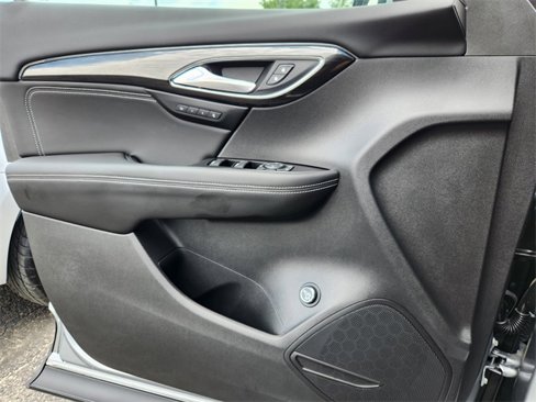 Used 2023 Buick Envision Essence image 6