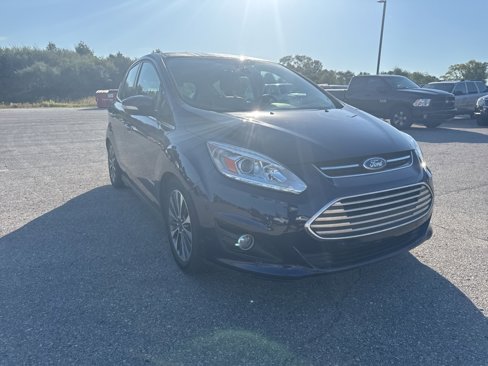 Used 2017 Ford C-MAX Titanium w/ Equipment Group 301A image 25