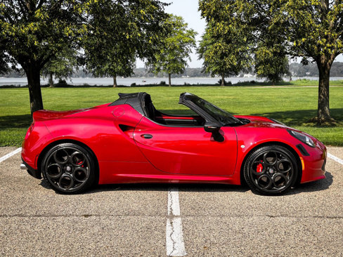 Used 2018 Alfa Romeo 4C Spider w/ Spider Track Package 3 image 7