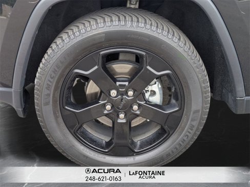 Used 2018 Jeep Grand Cherokee Laredo image 30
