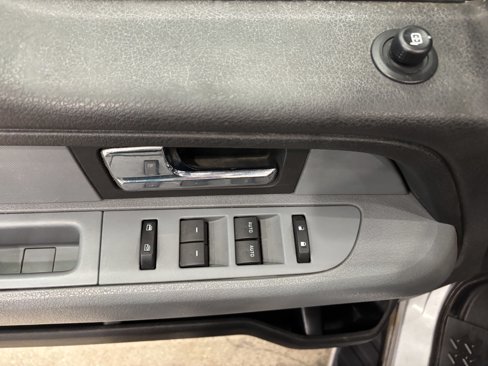Used 2012 Ford F150 XLT w/ XLT Chrome Pkg image 11