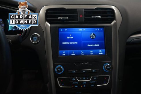 Used 2020 Ford Fusion SE image 21