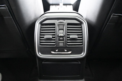 Used 2016 Porsche Macan S image 39