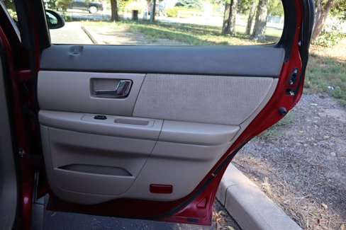 Used 2001 Ford Taurus SE image 25