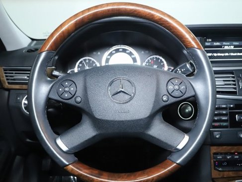 Used 2011 Mercedes-Benz E 350 4MATIC Sedan image 21