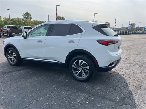 Used 2023 Buick Envision Essence image 7