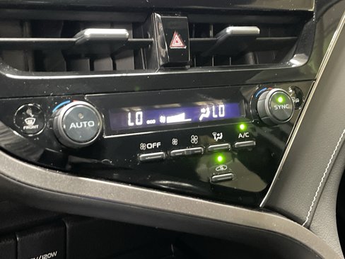 Certified 2023 Toyota Camry SE image 24