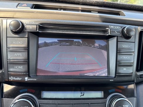 Used 2015 Toyota RAV4 XLE image 4
