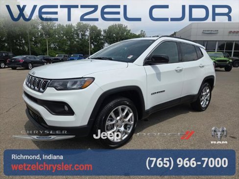 Certified 2024 Jeep Compass Latitude w/ Sun and Sound Group image 3