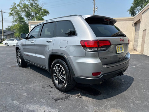 Used 2017 Jeep Grand Cherokee Trailhawk w/ Trailhawk Luxury Group image 5