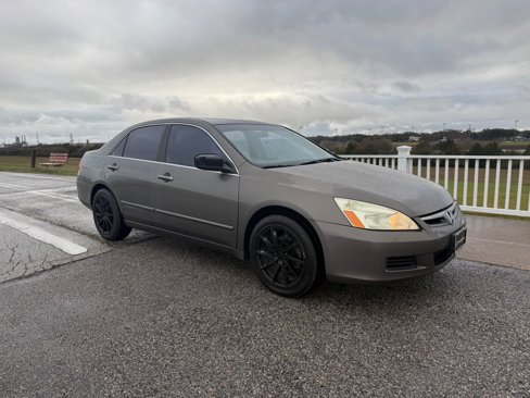 Used 2006 Honda Accord EX image 2