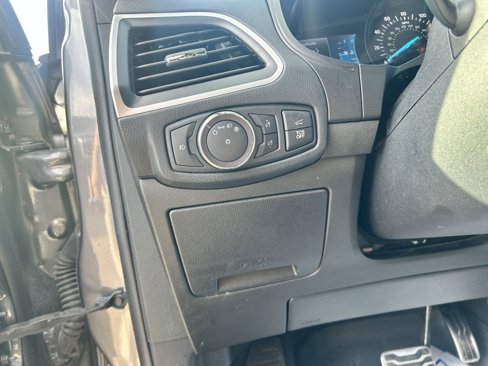 Certified 2022 Ford Edge ST-Line image 12