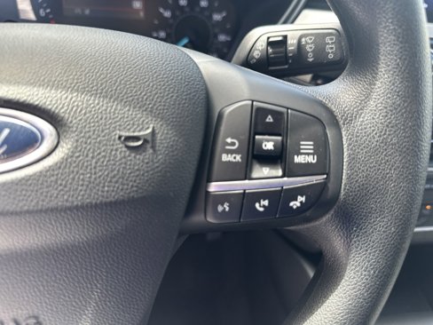 Used 2020 Ford Escape SE image 12