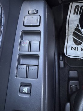 Used 2012 MAZDA MAZDA5 Grand Touring image 12