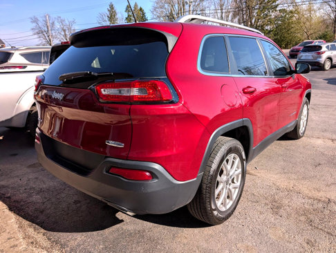 Used 2015 Jeep Cherokee Latitude w/ Comfort/Convenience Group image 17