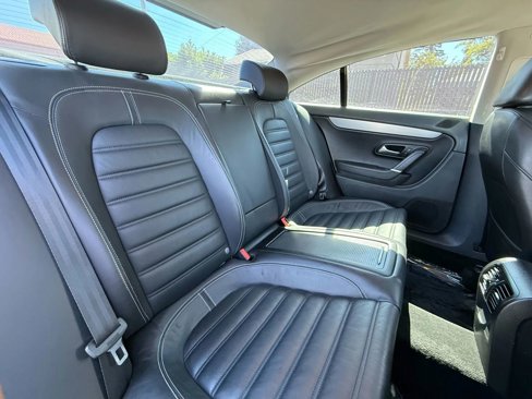 Used 2009 Volkswagen CC Luxury image 23