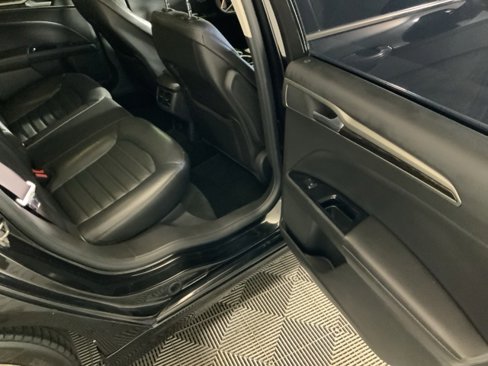 Used 2013 Ford Fusion SE image 33