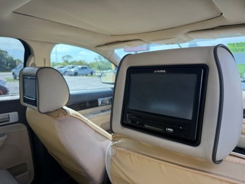 Used 2010 Lincoln MKX FWD image 14