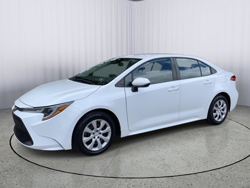 Used 2020 Toyota Corolla LE image 3