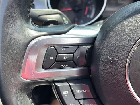 Used 2018 Ford Mustang Premium image 25