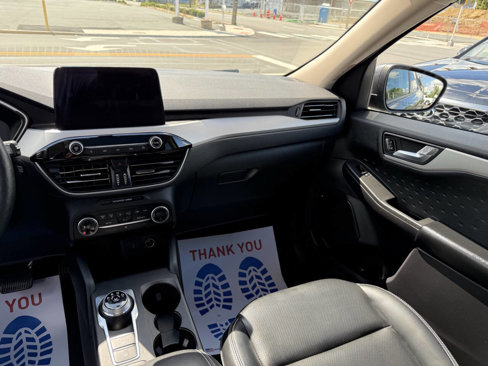 Used 2020 Ford Escape SEL image 13