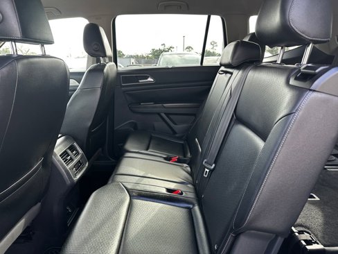 Used 2018 Volkswagen Atlas SE image 31