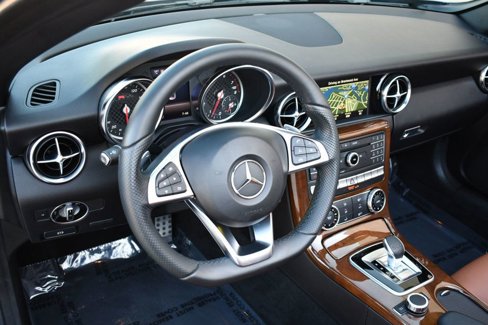 Used 2017 Mercedes-Benz SLC 300 image 47