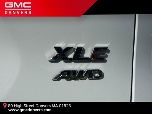 Used 2019 Toyota RAV4 XLE image 8