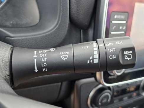 Used 2024 Nissan Leaf S image 27