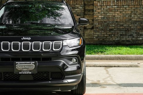 Used 2022 Jeep Compass Latitude image 59