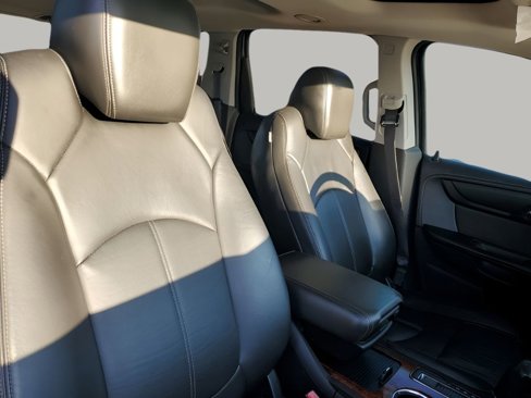 Used 2013 Chevrolet Traverse LT image 12