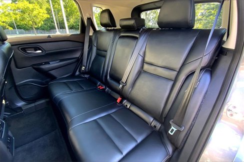Used 2023 Nissan Rogue SL w/ SL Premium Package image 26