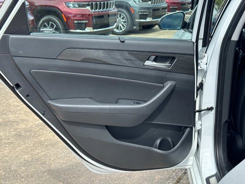Used 2019 Hyundai Sonata Limited w/ Ultimate Package 04 image 11