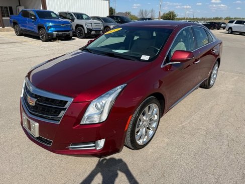 Used 2017 Cadillac XTS Premium Luxury image 2