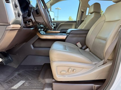 Used 2018 Chevrolet Silverado 3500 LTZ w/ Duramax Plus Package image 18