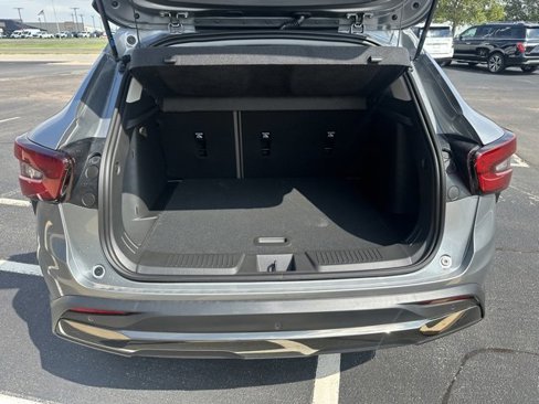 New 2025 Chevrolet Trax ACTIV w/ Sunroof Package image 33