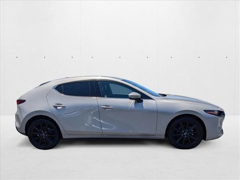 Used 2024 MAZDA MAZDA3 s image 4
