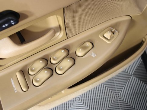 Used 1995 Ford Crown Victoria LX image 12