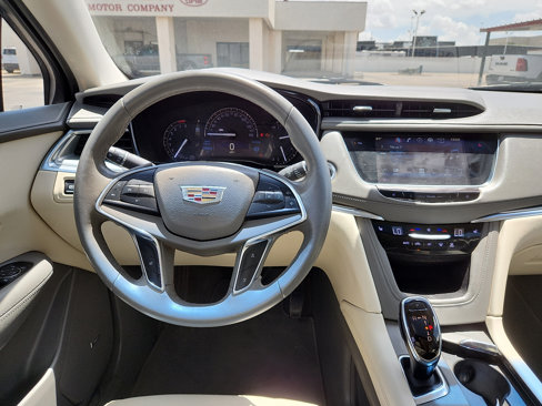 Used 2017 Cadillac XT5 Luxury image 8