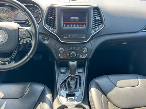 Used 2020 Jeep Cherokee Latitude Plus image 26