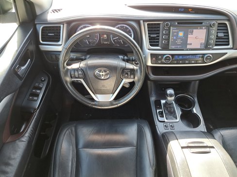 Used 2015 Toyota Highlander XLE image 14