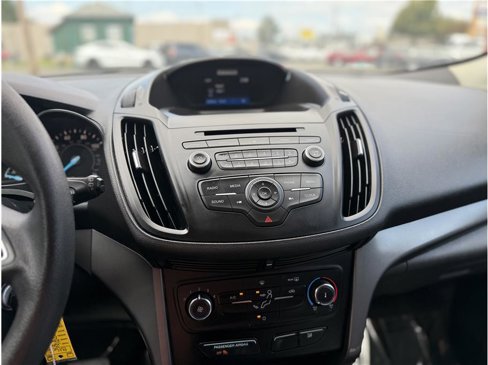 Used 2017 Ford Escape S image 21