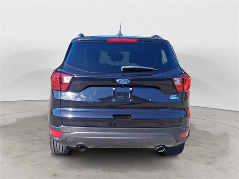 Used 2019 Ford Escape SEL image 4