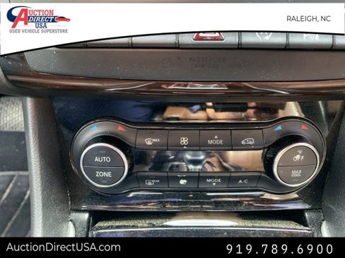 Used 2017 INFINITI QX30 Premium w/ Technology Package image 22