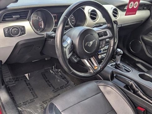 Used 2016 Ford Mustang Premium image 10