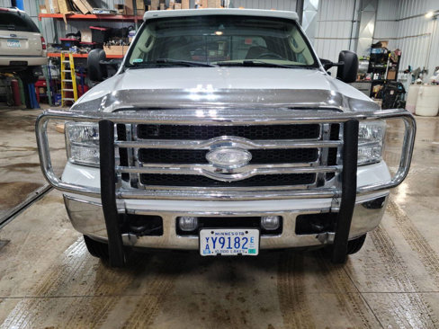 Used 2005 Ford F350 Lariat image 2