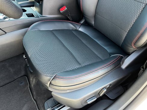 New 2025 Ford Escape ST-Line w/ Tech Pack #1 image 9
