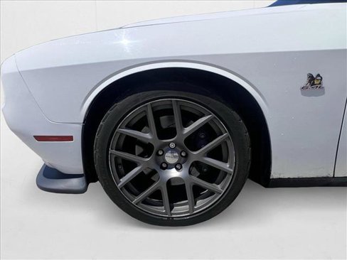 Used 2016 Dodge Challenger R/T Scat Pack image 19