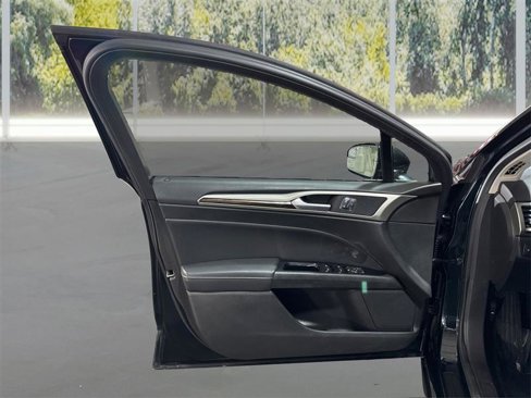Used 2014 Ford Fusion SE w/ Equipment Group 202A image 20